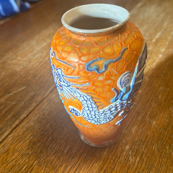 VINTAGE JAPANESE SHOFU HAND PAINTED MORIAGE DRAGONWARE ORANGE VASE - Picture 1 of 5